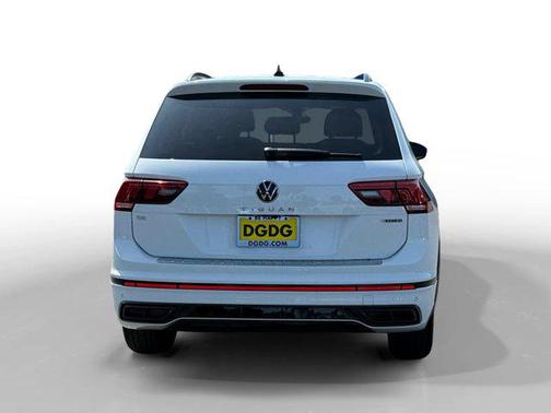 2022 Volkswagen Tiguan 2.0T SE R-Line Black 4MOTION