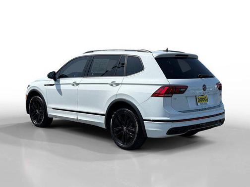 2022 Volkswagen Tiguan 2.0T SE R-Line Black 4MOTION