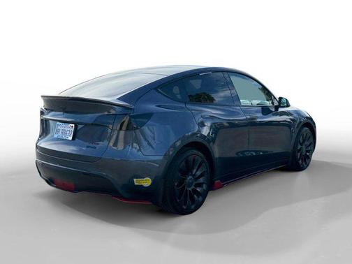 2022 Tesla Model Y Long Range Dual Motor All-Wheel Drive