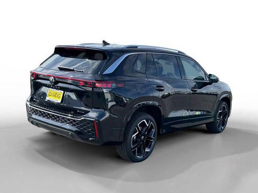 Black Pearl 2026 Volkswagen Tiguan 2.0T SEL R-Line 4MOTION