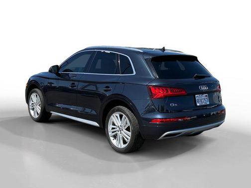 Moonlight Blue Metallic 2018 Audi Q5 2.0T Tech Premium