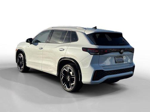 2025 Volkswagen Tiguan 2.0T SEL R-Line 4MOTION