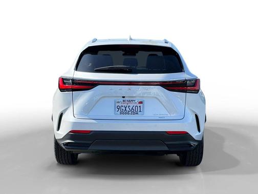 Eminent White Pearl 2024 Lexus NX 350h Premium