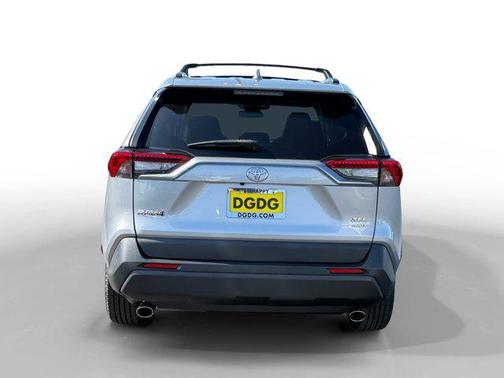 Silver Sky Metallic 2021 Toyota RAV4 XLE