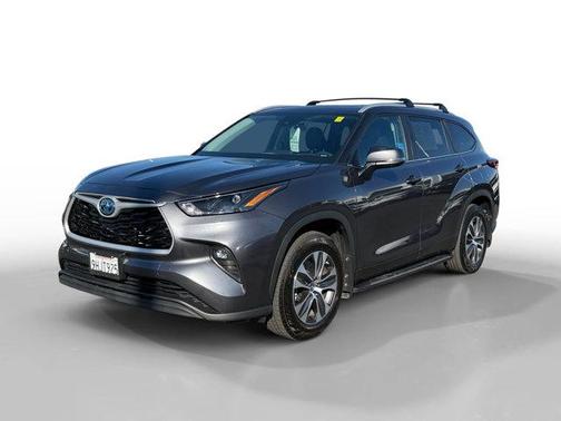 2023 Toyota Highlander Hybrid XLE