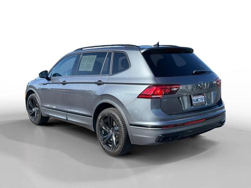 Platinum Gray Metallic 2023 Volkswagen Tiguan 2.0T SE R-Line Black 4MOTION