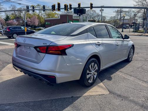 2020 Nissan Altima 2.5 SR