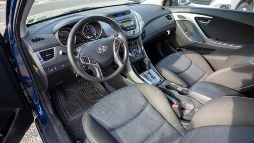 2013 Hyundai ELANTRA GS