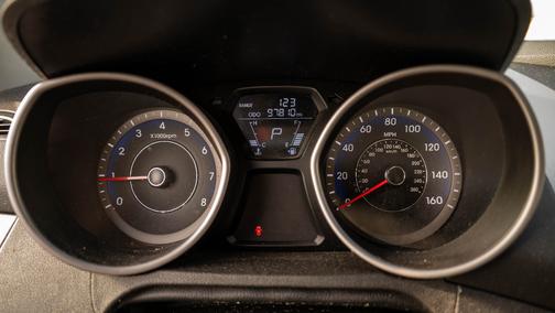 2013 Hyundai ELANTRA GS