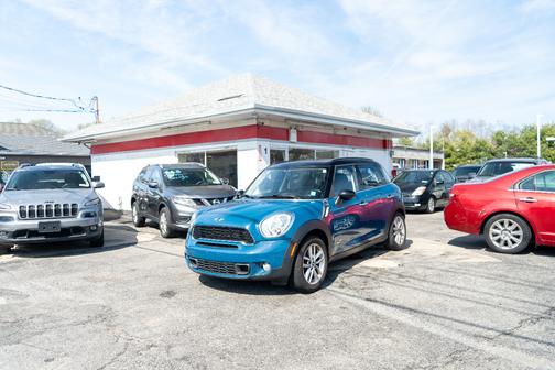 2011 MINI Cooper S Countryman Base