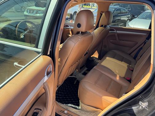 2009 Porsche Cayenne Base