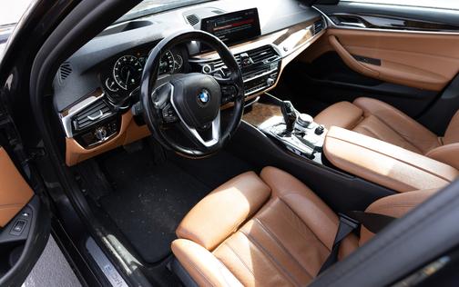2019 BMW 530e xDrive iPerformance