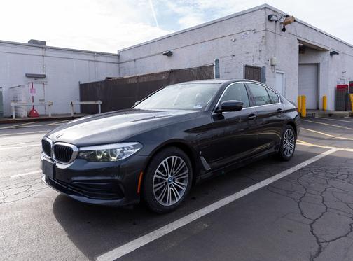 2019 BMW 530e xDrive iPerformance