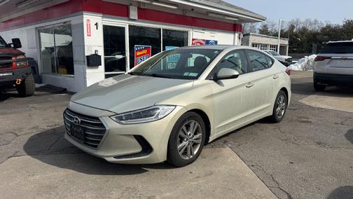 2017 Hyundai ELANTRA SE