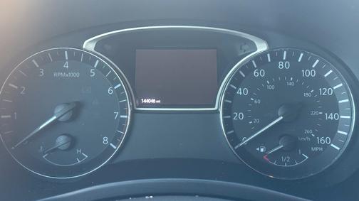 2016 Nissan Pathfinder SV