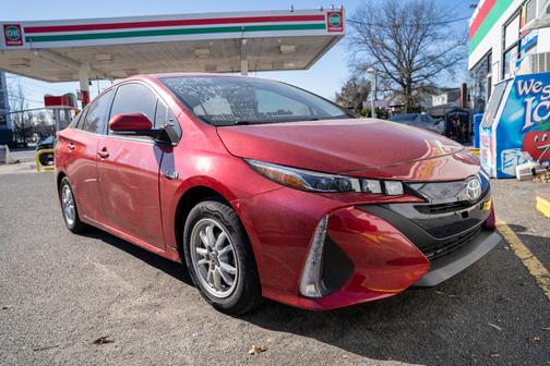 2018 Toyota Prius Prime Plus
