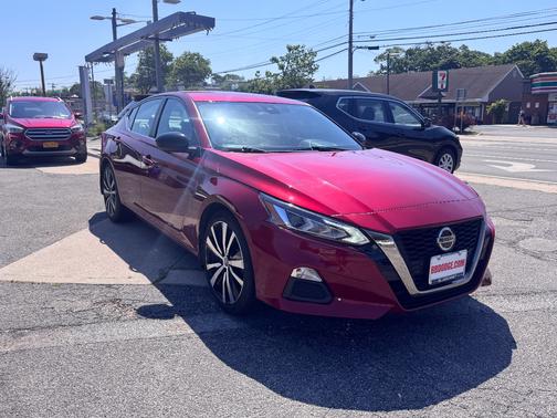 2020 Nissan Altima 2.5 SR