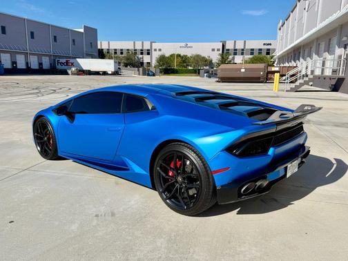 2017 Lamborghini Huracan LP580-2