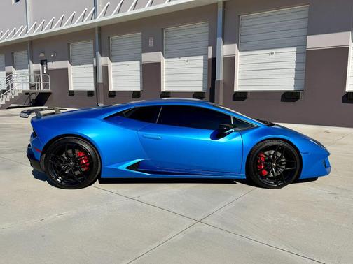 2017 Lamborghini Huracan LP580-2