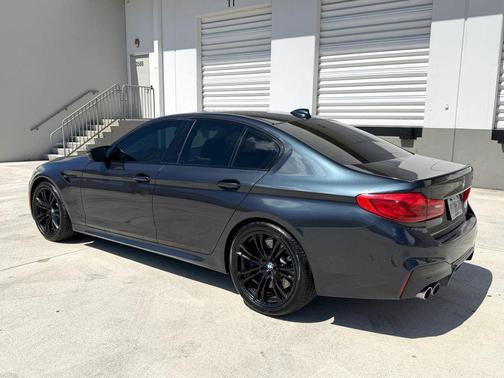 Singapore Gray Metallic 2020 BMW M5 Base