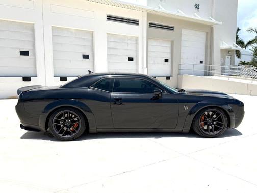Black 2019 Dodge Challenger SRT Hellcat