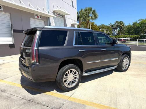 2016 Cadillac Escalade Standard