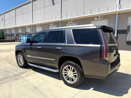2016 Cadillac Escalade Standard