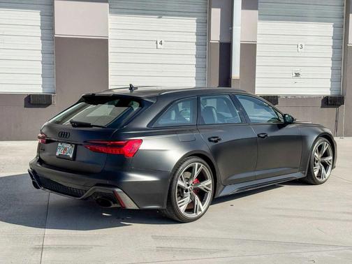 2023 Audi RS 6 Avant 4.0T