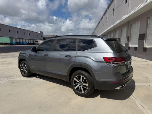 2023 Volkswagen Atlas 2.0T SE