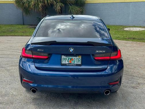 2022 BMW 330 xDrive