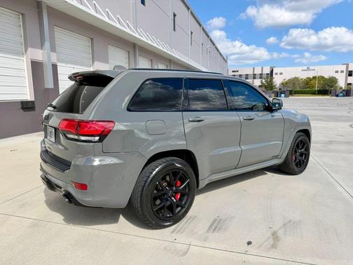 2021 Jeep Grand Cherokee SRT