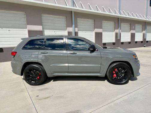 2021 Jeep Grand Cherokee SRT