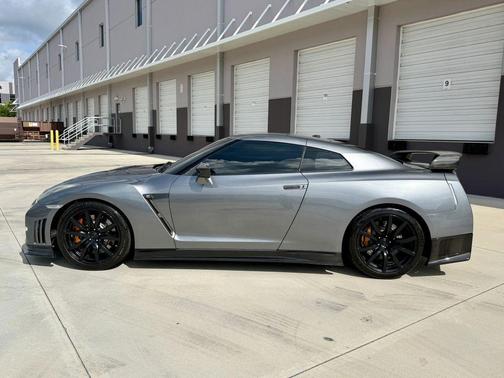 2012 Nissan GT-R Premium