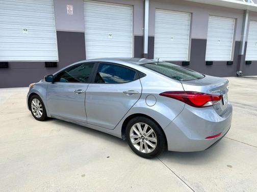 Symphony Silver 2015 Hyundai ELANTRA SE