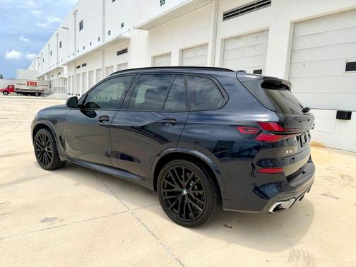 Blue 2024 BMW X5 sDrive40i