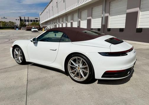 2021 Porsche 911 Carrera