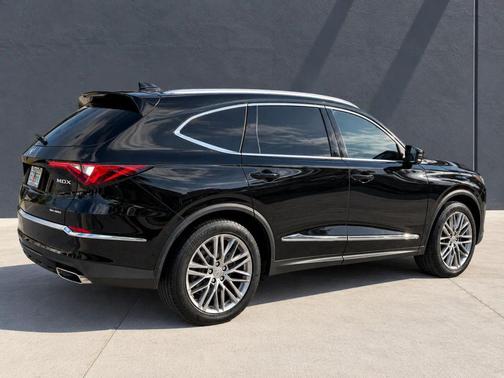 Black 2022 Acura MDX Advance Package