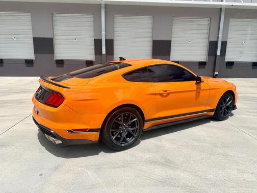 Twister Orange Tri-Coat 2021 Ford Mustang GT