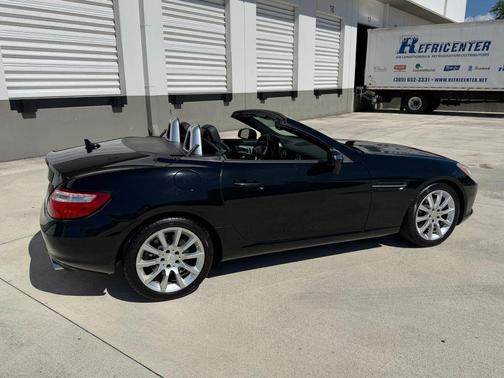 Black 2016 Mercedes-Benz SLK-Class SLK300 Roadster