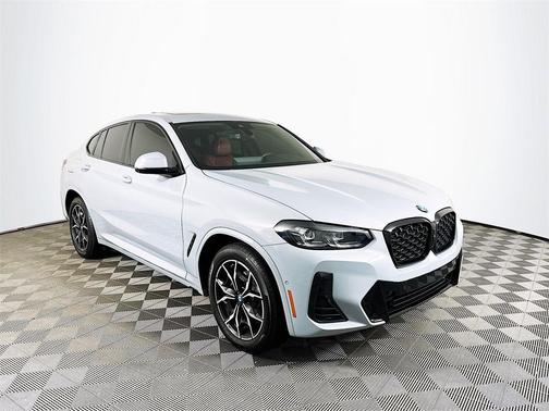 2023 BMW X4 xDrive30i