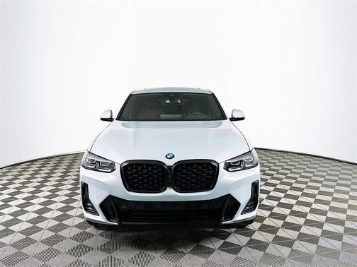 2023 BMW X4 xDrive30i