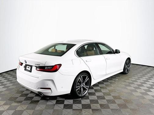 2024 BMW 330 i xDrive