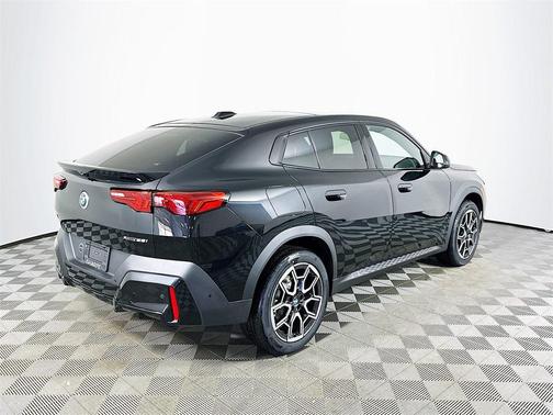 2025 BMW X2 xDrive28i