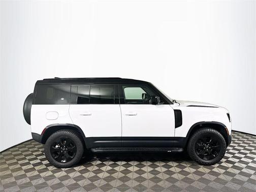 2024 Land Rover Defender 110 P300