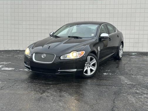 2010 Jaguar XF Luxury