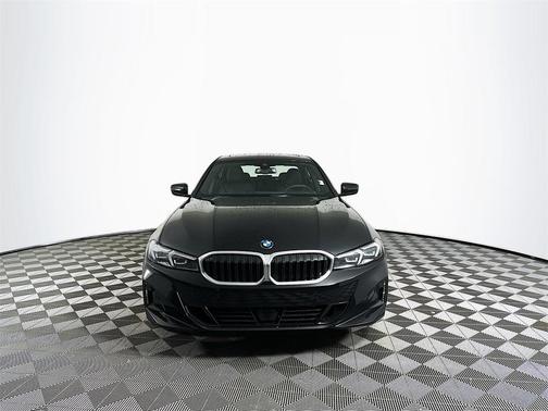 2025 BMW 330 i xDrive