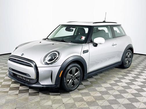 2024 MINI Hardtop Cooper