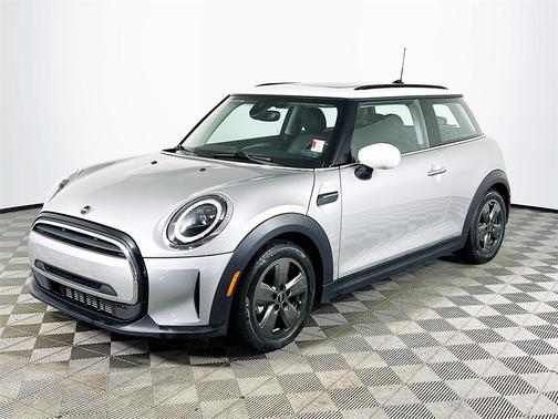 2024 MINI Hardtop Cooper