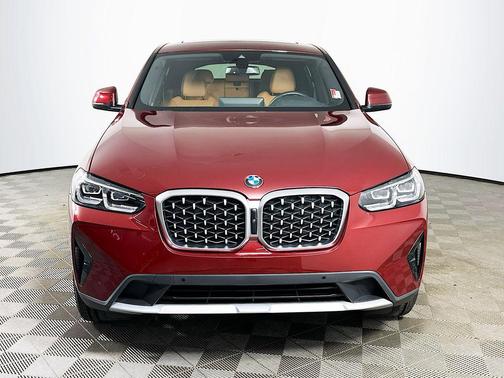 2025 BMW X4 xDrive30i