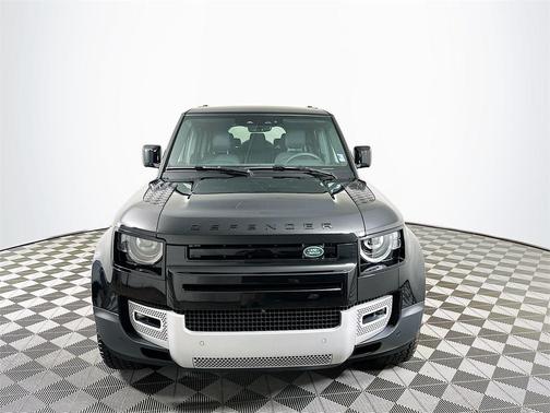 2025 Land Rover Defender 130 P300 S